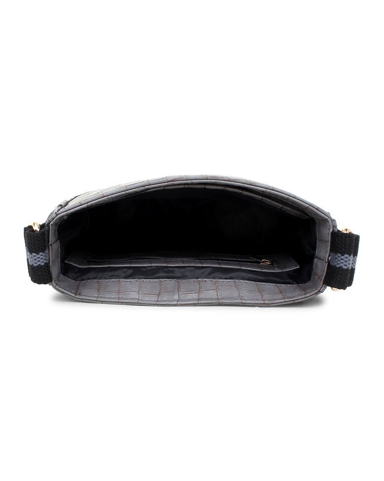 YELLOE Synthetic Sling Bag
