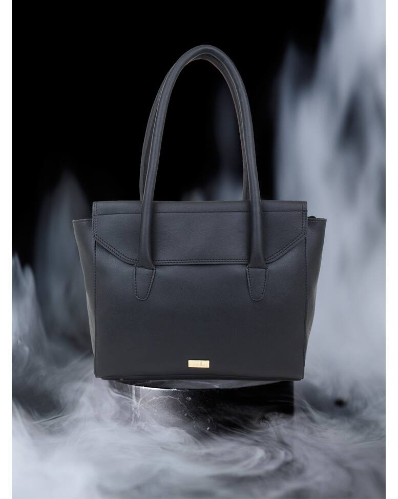 YELLOE Synthetic Handbag