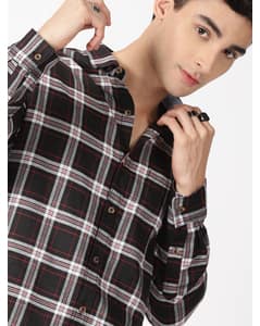 Polyester Checks Casual Shirts view 18