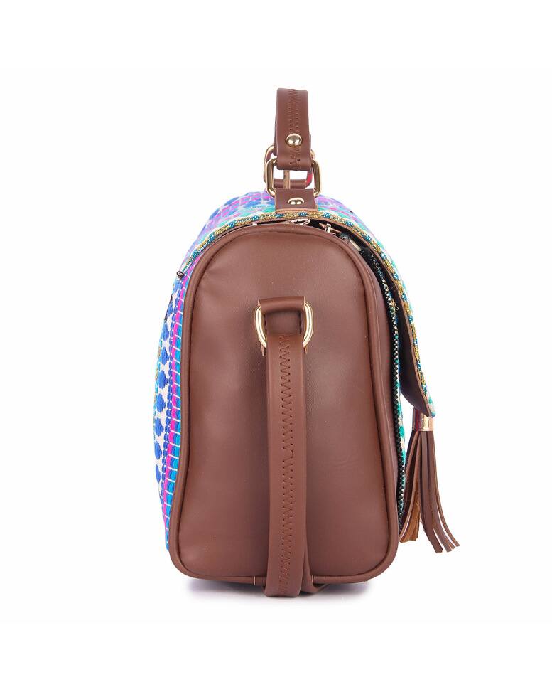 LEATHER RETAIL Polyurethane (PU) Sling Bag