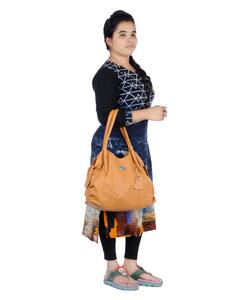 AL JAZEERA Polyurethane (PU) Handbag