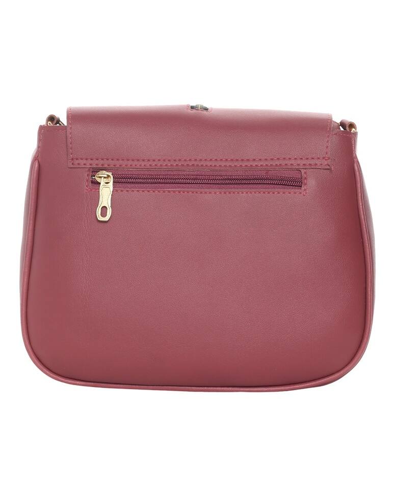 LEATHER RETAIL Handbags
