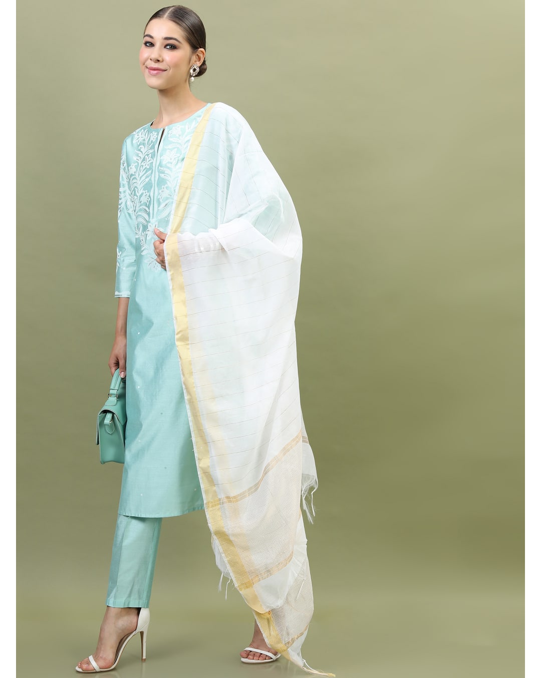 Viscose Embroidered  Ethnic Pants   SuitSet view 8