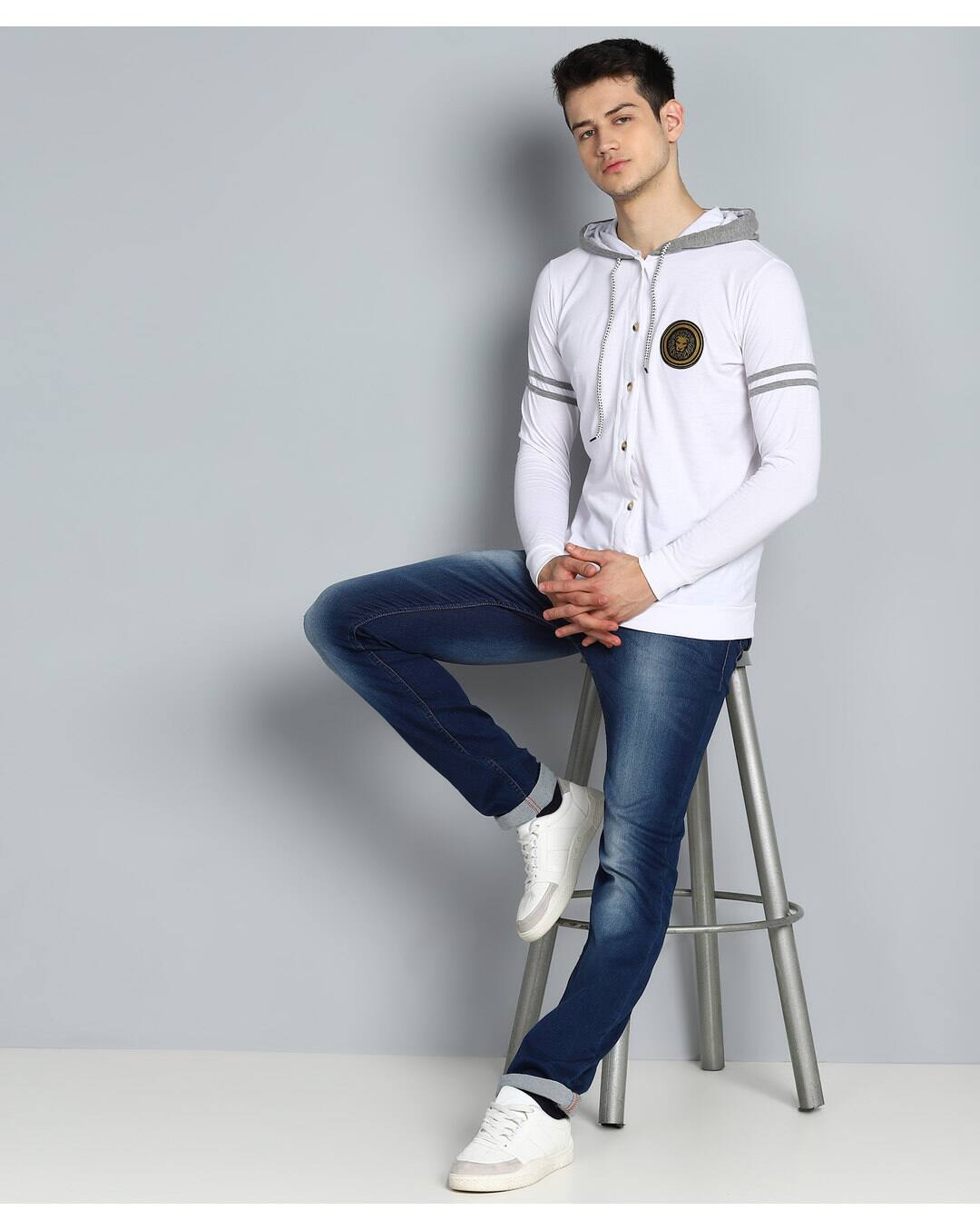Cotton Solid Slim Fit Hooded T-shirts view 2