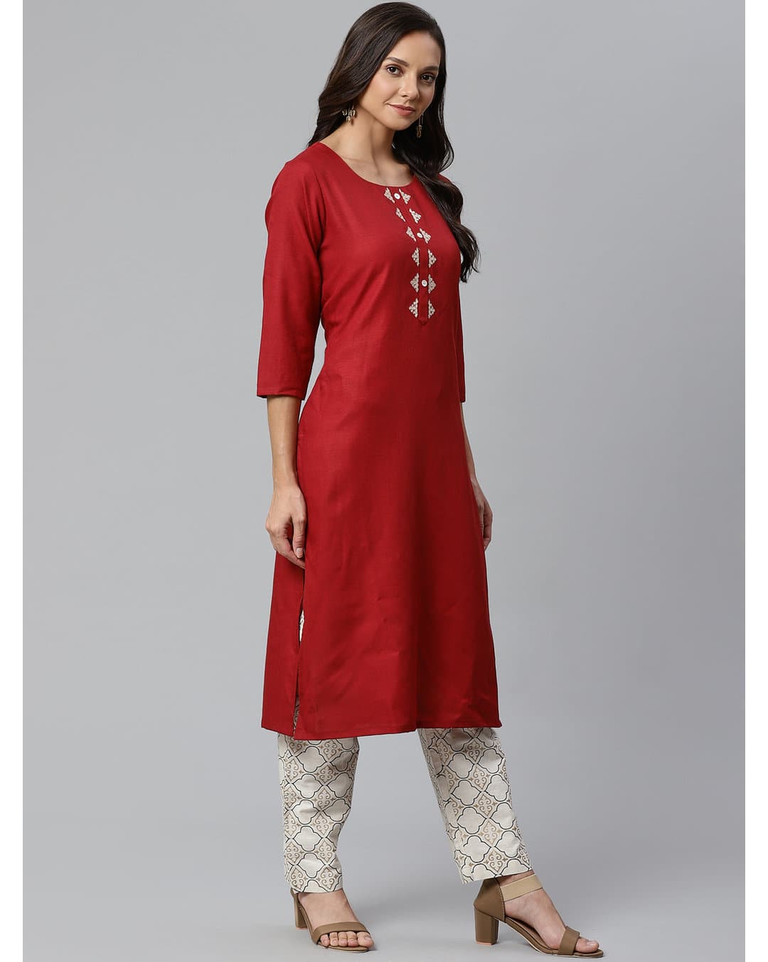 Cotton Mix Embroidered Straight Kurta view 10