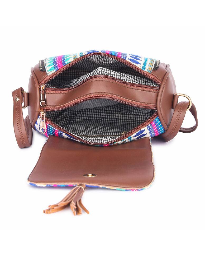 LEATHER RETAIL Polyurethane (PU) Sling Bag