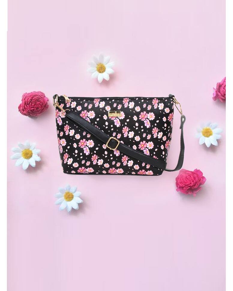 YELLOE Synthetic Sling Bag