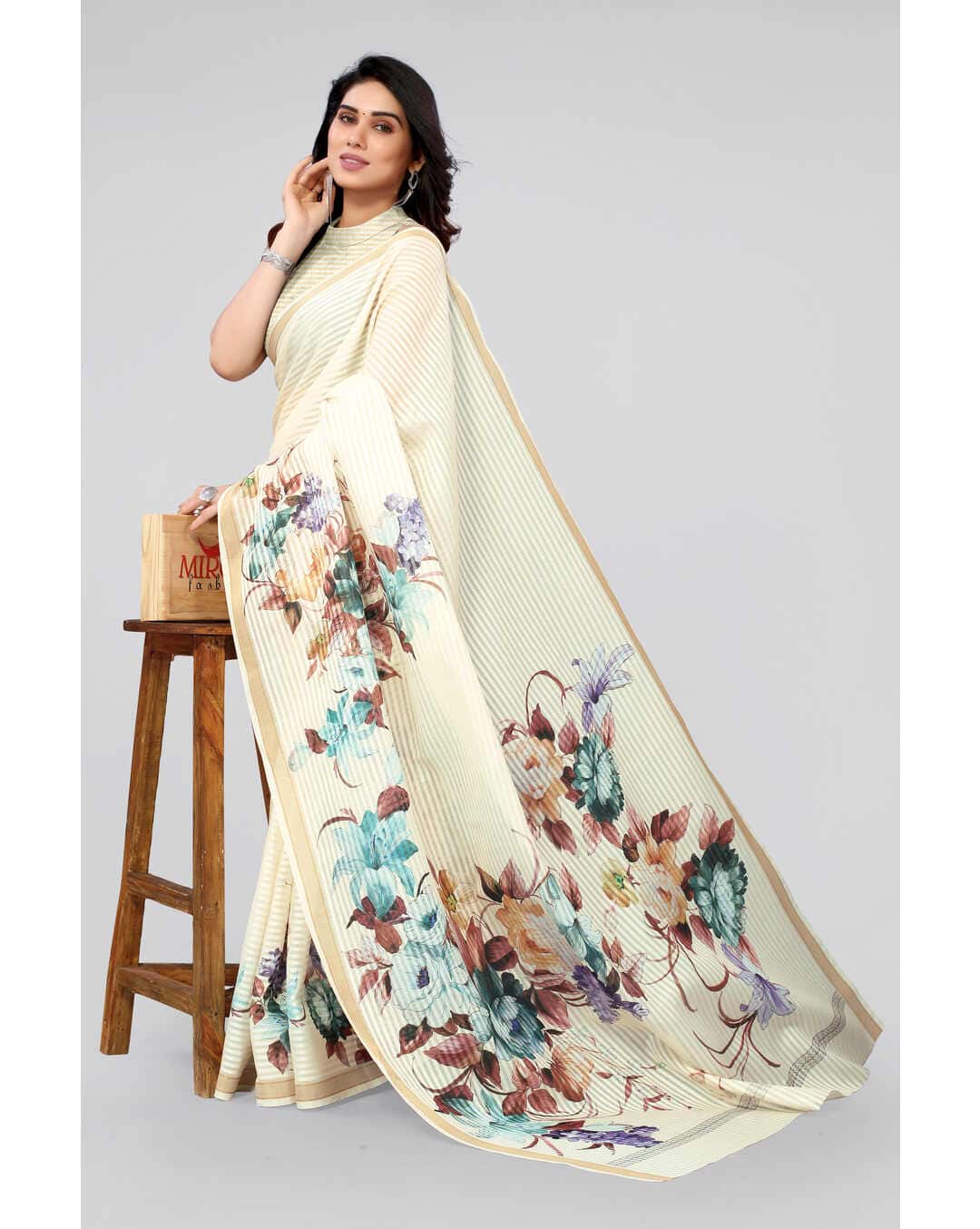 Cotton All over print Regular Saree view 4