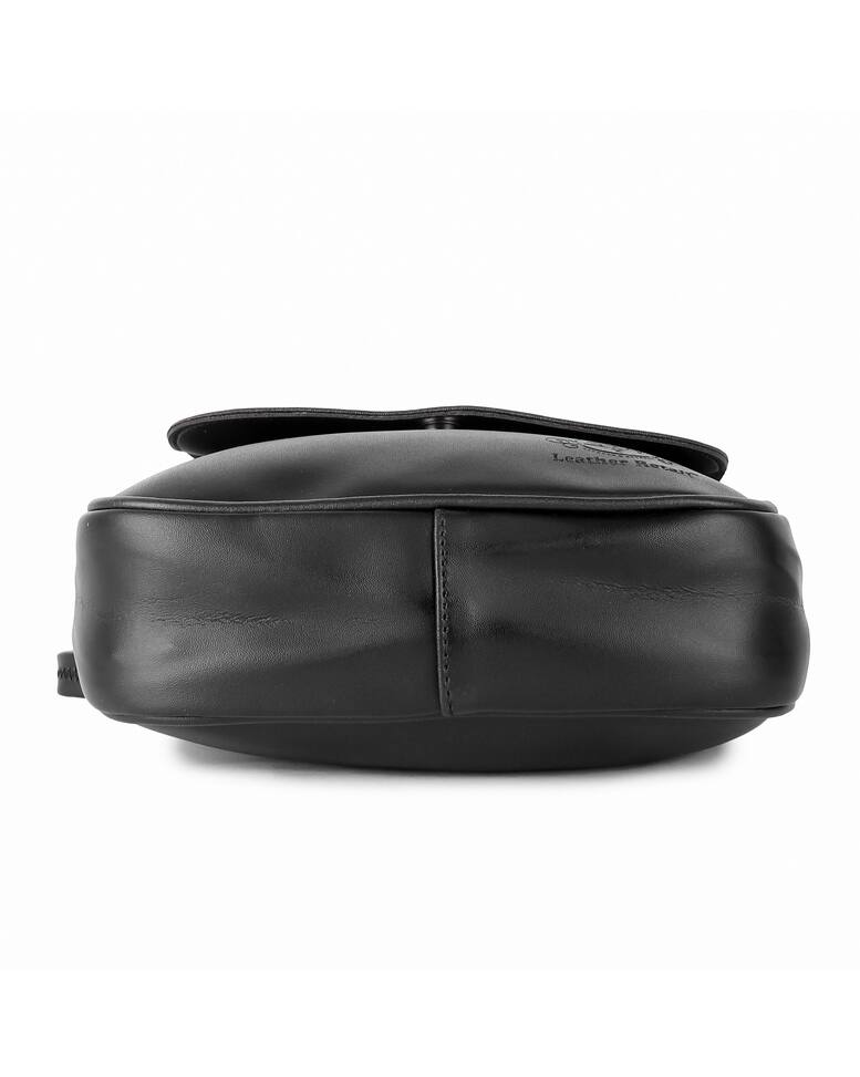 LEATHER RETAIL Polyurethane (PU) Sling Bag