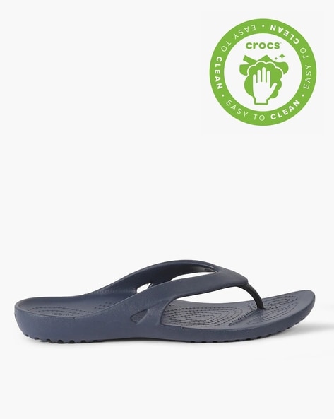 Crocs women online slippers