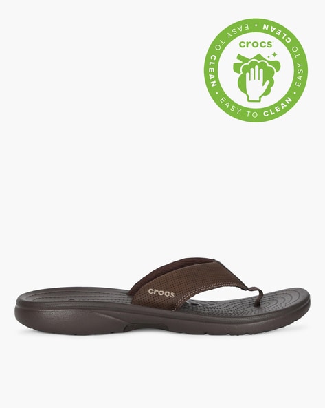 crocs men's bogota flips