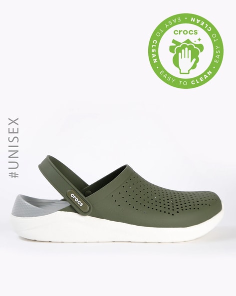 Green crocs best sale for men