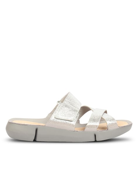 clarks flip flops womens silver