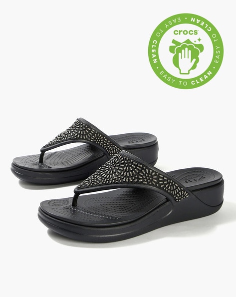 Buy Black Flat Sandals for Women by CROCS Online 