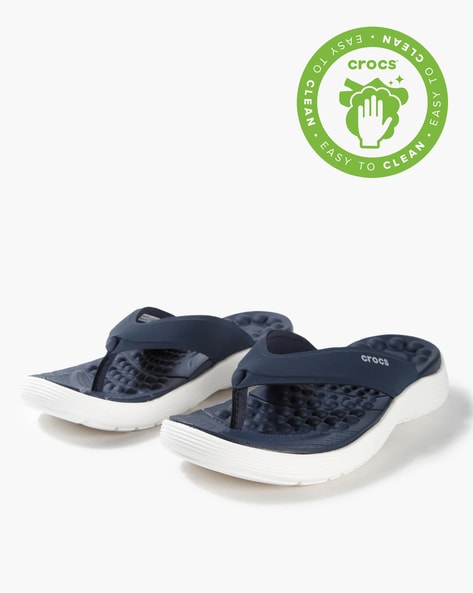 crocs thong slippers
