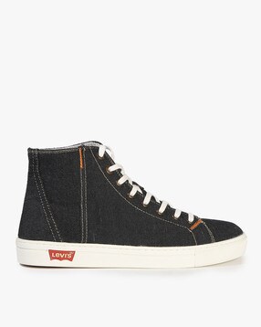 ajio levis shoes