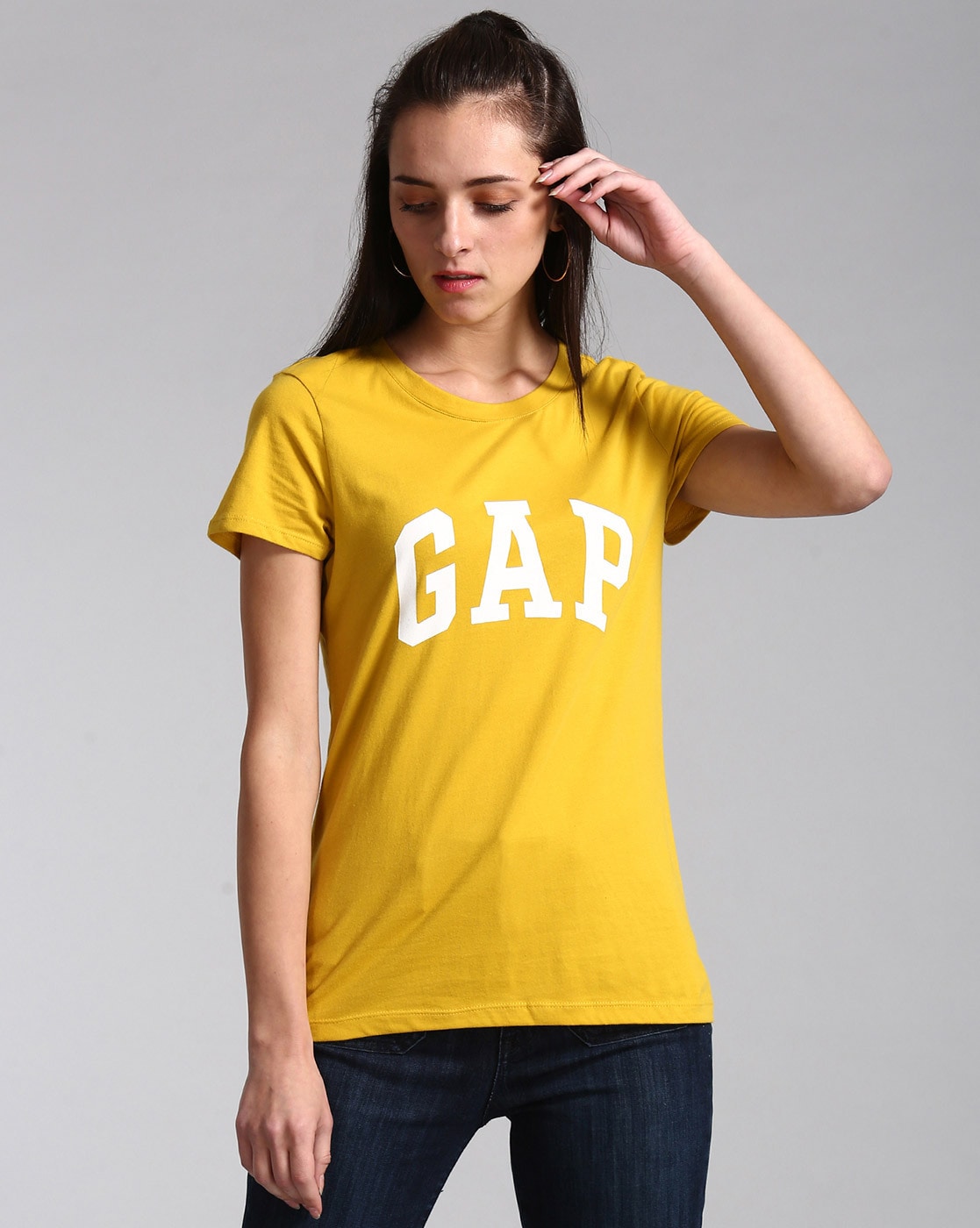 gap yellow t shirt