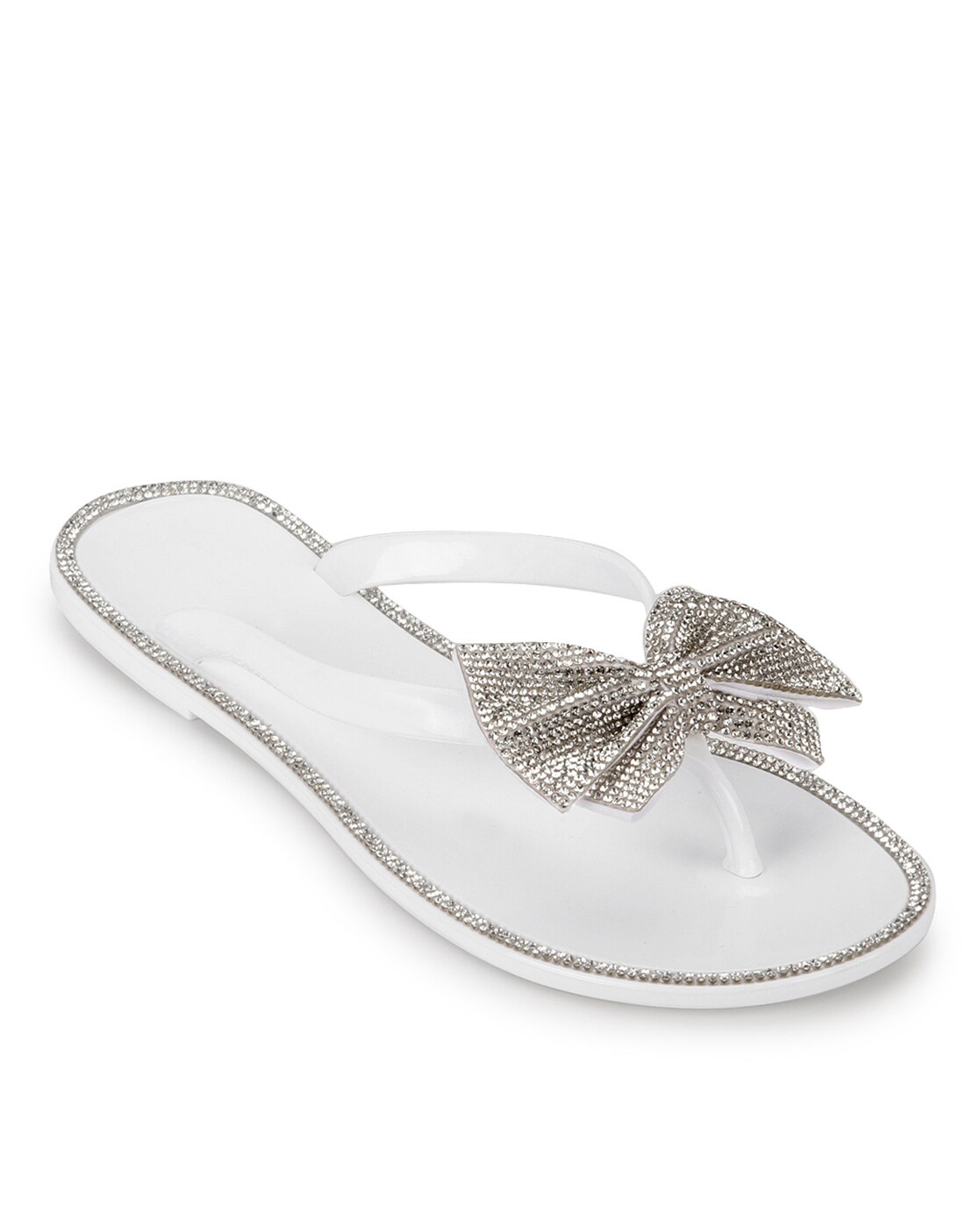 white flip flops womens