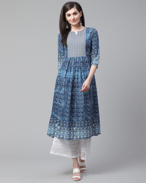 Geometric Print VNeck Kurta