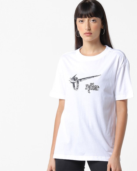 Nike drop shoulder online t shirt