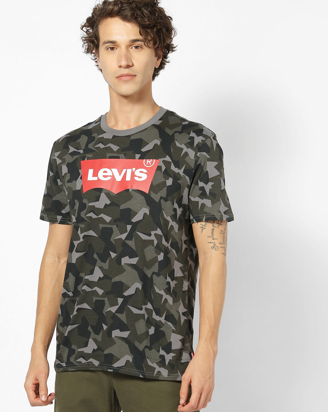 levis t shirt camouflage