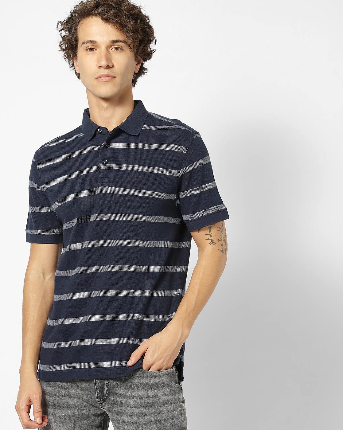 men's levi's striped t shirt