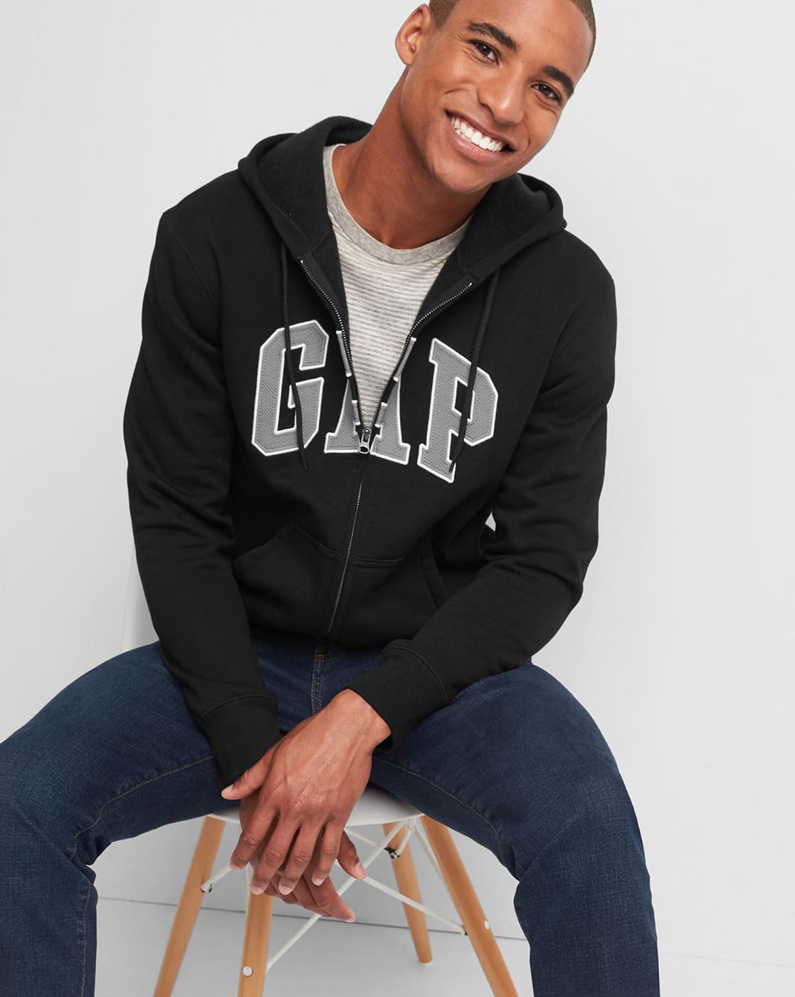gap fleece sweatshirt