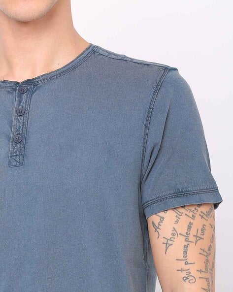 Washed Henley T-shirt (Image - 3)