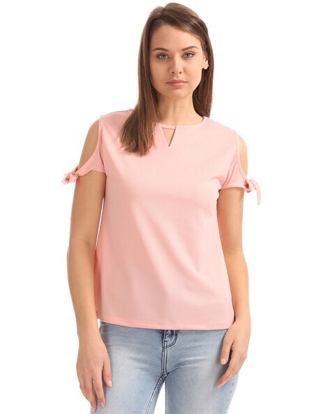 Elle cold shoulder discount top