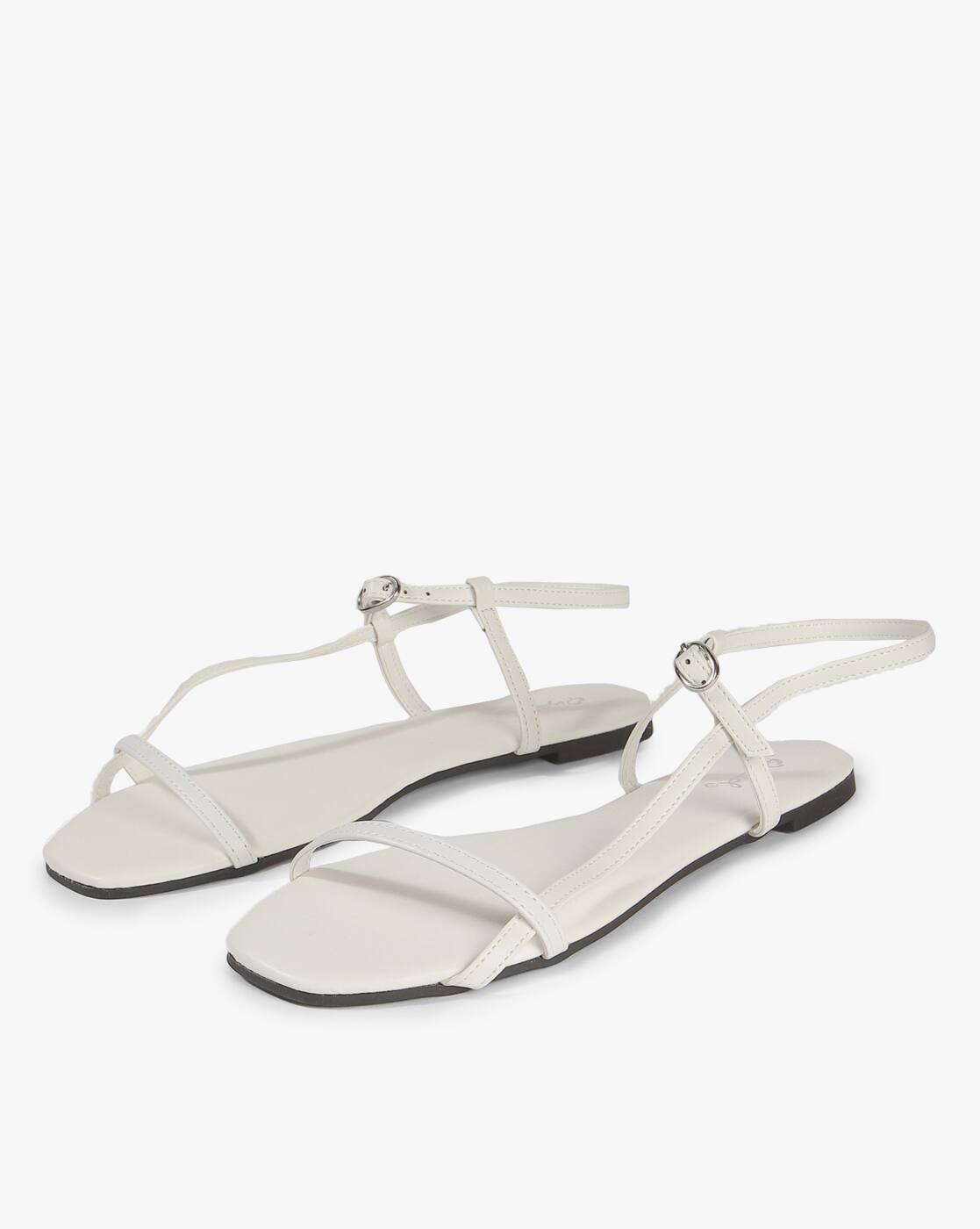 qupid white sandals