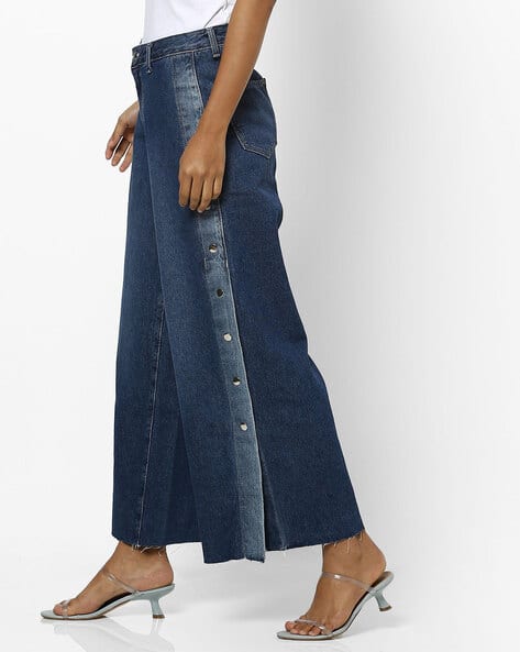 Washed Wide Jeans with Rivets (Image - 3)