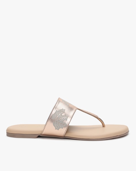 Monrow Metallic T-strap Flat Sandals