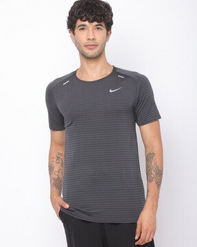 buy nike t shirts online india