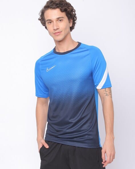 nike t shirt slim fit