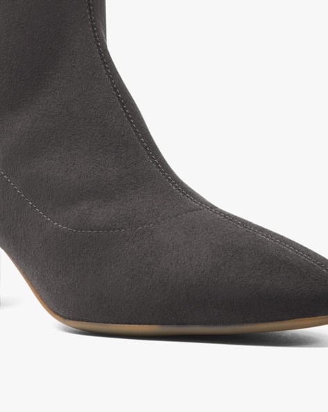 Paloma flex outlet bootie