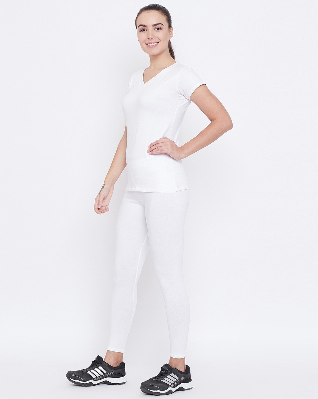 Elegance Tee White – nordicdots™