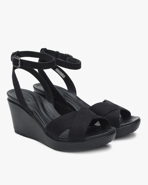 CROCS Brooklyn High Wedge W Women Black Wedges - Buy CROCS Brooklyn High  Wedge W Women Black Wedges Online at Best Price - Shop Online for Footwears  in India | Flipkart.com