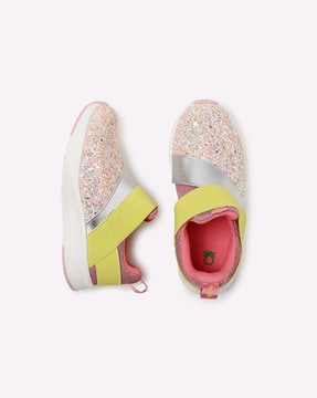 pink glitter baby shoes