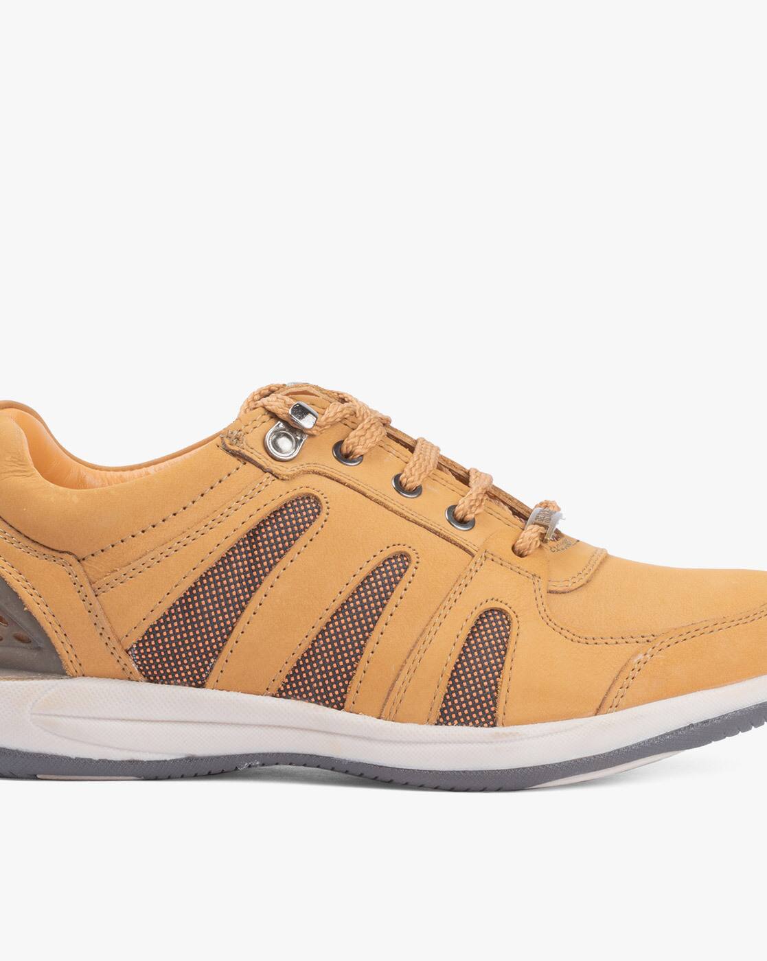 red chief sports shoes for men