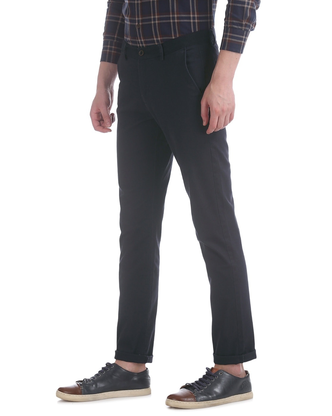 Arrow Sports Casual Trousers  Buy Arrow Sports Men Green Chrysler Slim Fit  Cotton Stretch Solid Casual Trousers Online  Nykaa Fashion