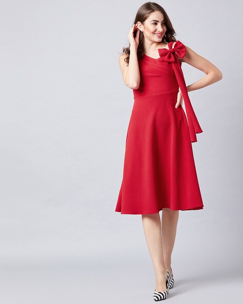 Sleeveless A-line Dress with Bow Detail