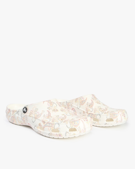 Crocs freesail paisley hot sale