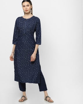 Women's Ethnic Wear Online: Low Price 