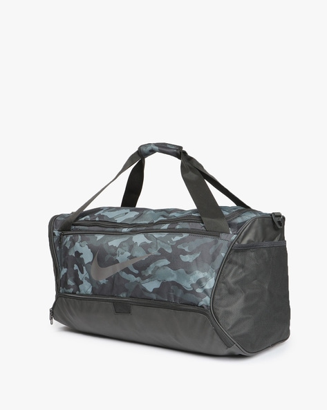 Nike camo store shoulder bag