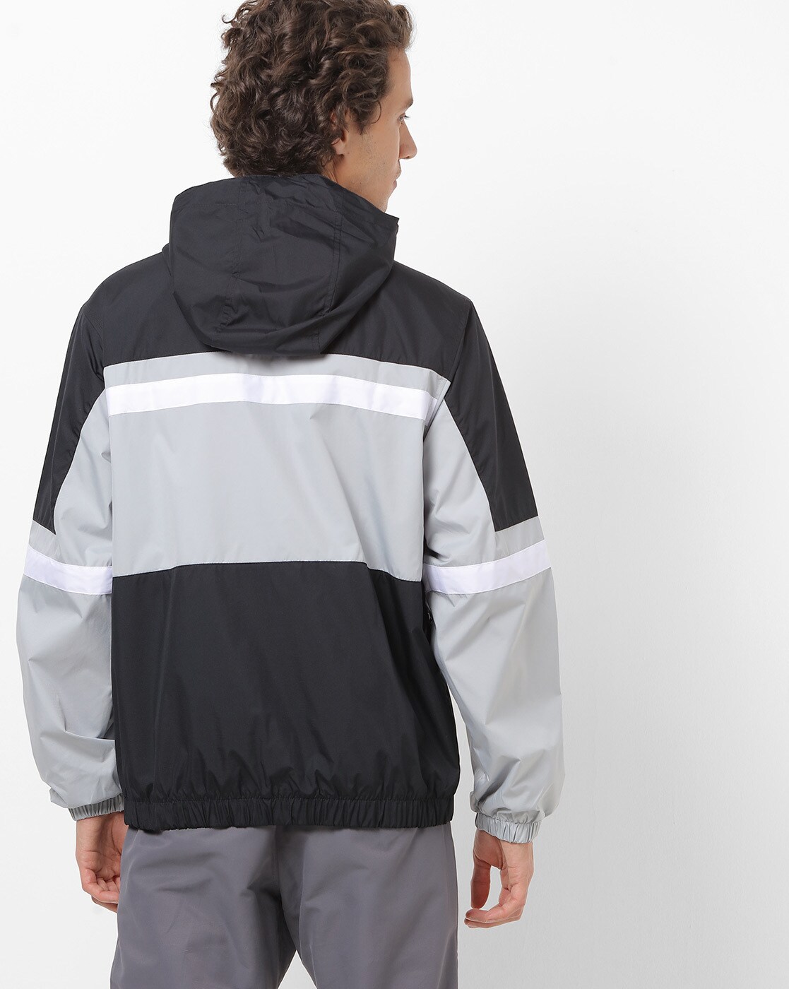 Anoraks. Nike.com