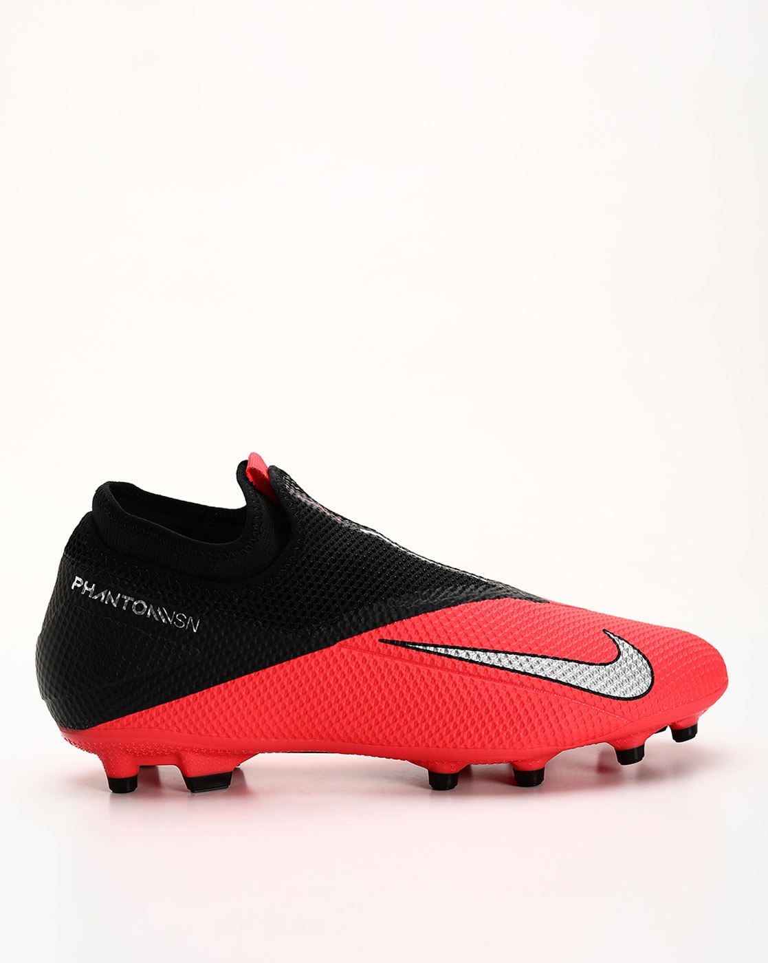 Buy Red Sports Shoes by NIKE Online | Ajio.com