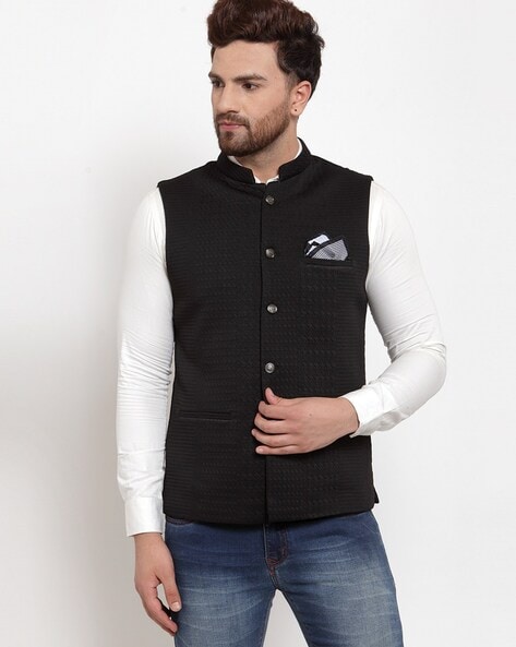 Which color shirt is better under blue Nehru jacket? - Quora