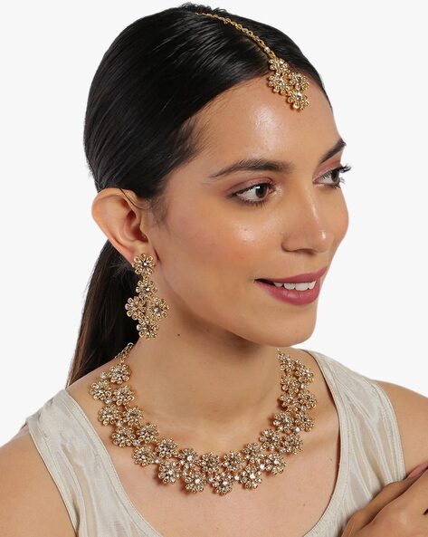 Family Indian Bridal Jewelry Is the Best Way To Carry Their Love. Here's  How You Can Do It. – Timeless Indian Jewelry | Aurus