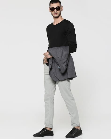 V-neck T-shirt with Vented Hem (Image - 2)