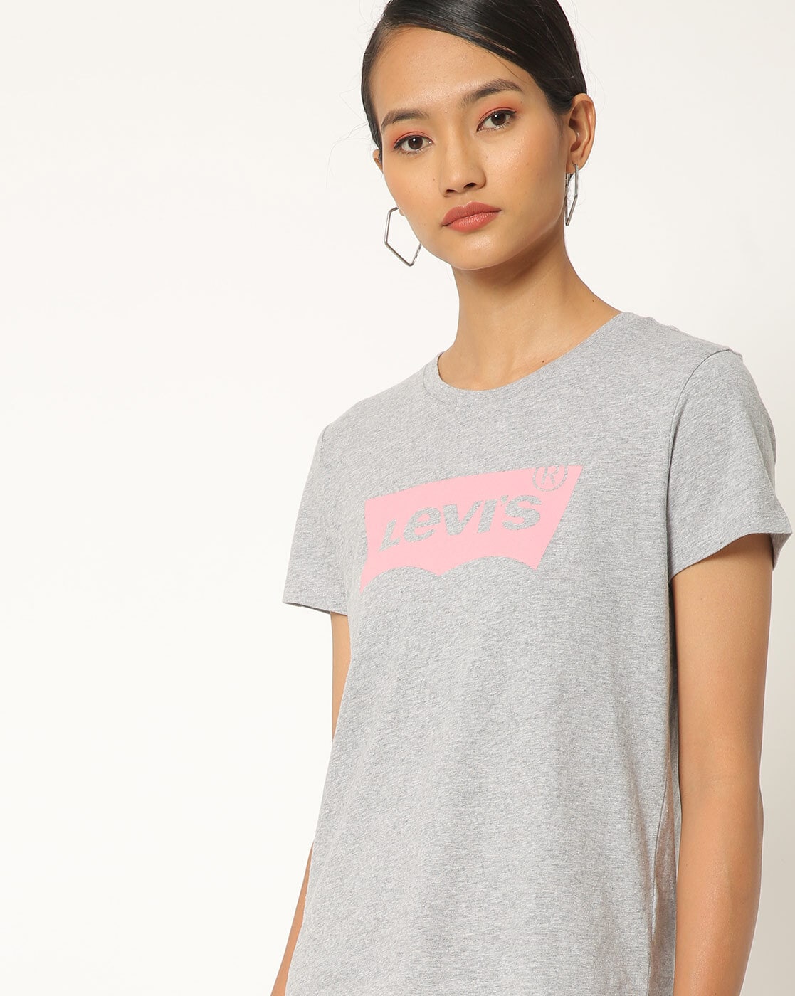 levis t shirt ajio